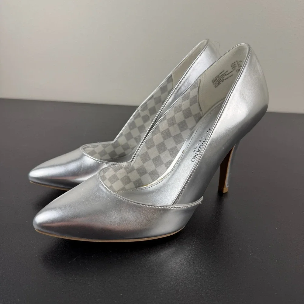 Christian Siriano shows slight